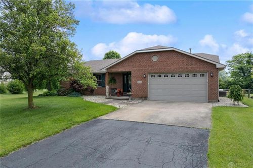 1000 Blue Jay Dr, Enon, OH, 45323-9745 | Card Image