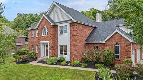 311 Frey Dr, Wexford, PA, 15090-7333 | Card Image
