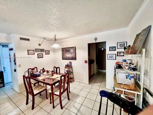 37-h-10060 Twin Lakes Dr, Coral Springs, FL, 33071-5349 | Card Image