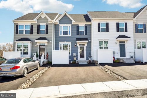 56 Hunters Dr, GILBERTSVILLE, PA, 19525-6601 | Card Image