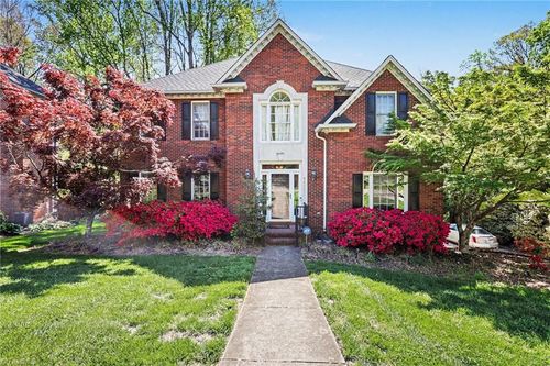 5005 Mayberry Ln, Winston Salem, NC, 27106-6314 | Card Image