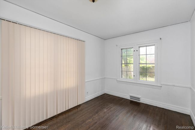 6110 Yorkshire Rd, Home with 0 bedrooms, 3 bathrooms and 2 parking in Detroit MI | Image 16