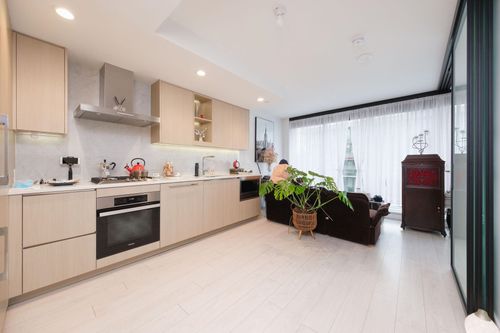 905-1768 Cook St, Vancouver, BC, V5Y0N3 | Card Image