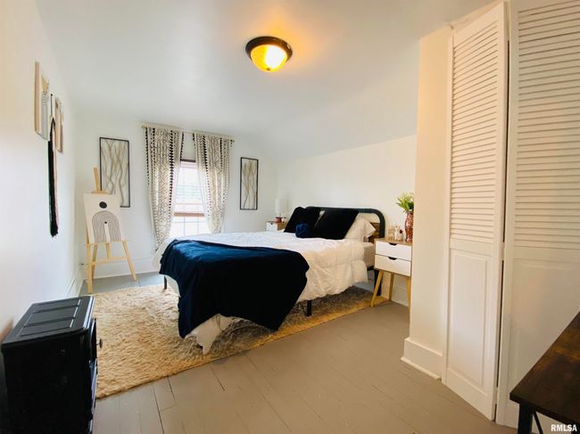 245 W Mcclernand Ave, House other with 5 bedrooms, 2 bathrooms and null parking in Shawneetown IL | Image 20