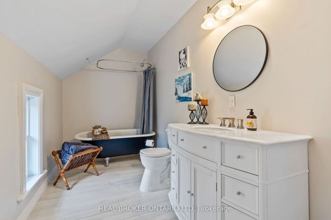4196 Walkers Dr, House other with 3 bedrooms, 2 bathrooms and 6 parking in Glencoe ON | Image 21