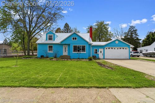 824 E King St, Owosso, MI, 48867-2410 | Card Image
