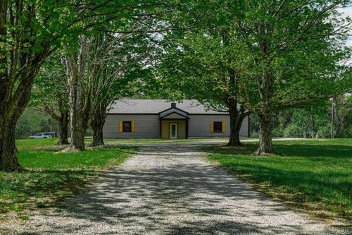 2554 Sandy Level Rd, Goodview, VA, 24095-2968 | Card Image