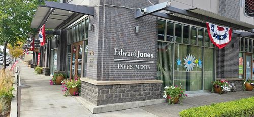 102-212 Sw 4th St, Madras, OR, 97741-1322 | Card Image