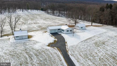 475 Lesentier Ln, HARRISBURG, PA, 17112-9284 | Card Image