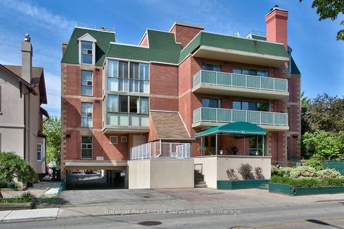 101-162 Reynolds St, Oakville, ON, L6J3K9 | Card Image