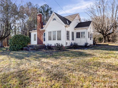 1903 Us 52 N, Albemarle, NC, 28001-8505 | Card Image