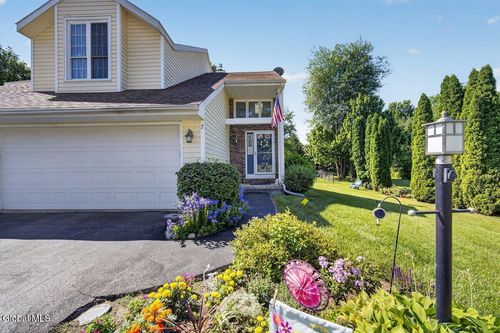 2 Captains Boulevard, Waterford, NY, 12188 | Card Image