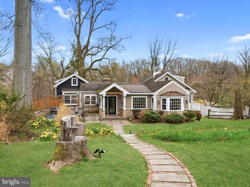 71 W Sproul Rd, SPRINGFIELD, PA, 19064-2119 | Card Image