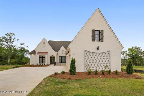 213 Welchshire Dr, Madison, MS, 39110 | Card Image