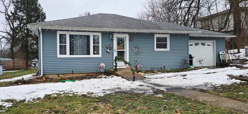 225 Aspinwall St, Nashua, IA, 50658-9221 | Card Image