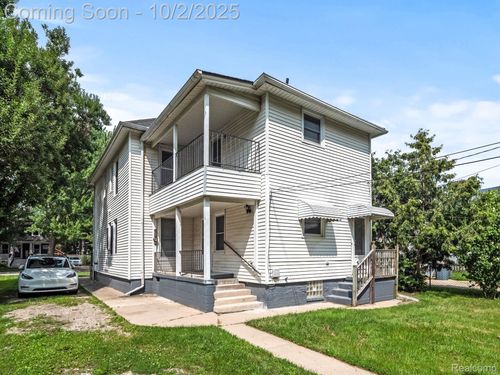 139 Gallup St, Mount Clemens, MI, 48043-1605 | Card Image