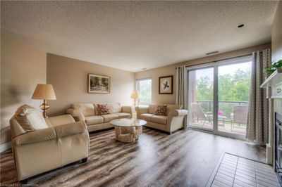 31 - 50 Blue Springs Dr, Home with 2 bedrooms, 2 bathrooms and 1 parking in Waterloo ON | Image 3