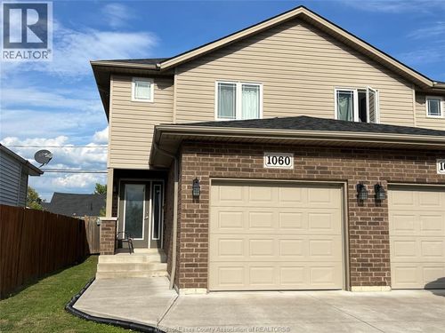 1060 Mercer St, Windsor, ON, N9A1N9 | Card Image