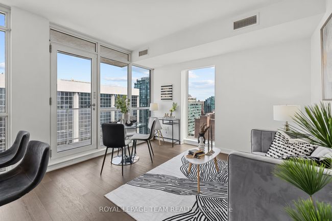 2017 - 199 Slater St, Condo with 1 bedrooms, 1 bathrooms and null parking in Ottawa ON | Image 6