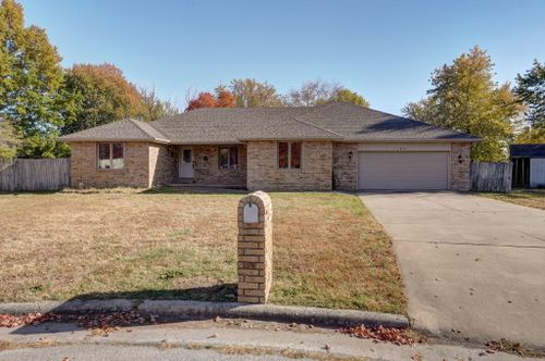 2828 Primrose Circle, Springfield, MO, 65803 | Card Image