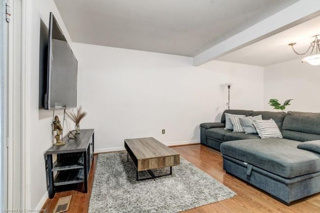 2 - 561 Princess Ave, Townhouse with 3 bedrooms, 3 bathrooms and 2 parking in London ON | Image 5