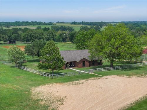 1016 County Road 306, Rockdale, TX, 76567-5211 | Card Image