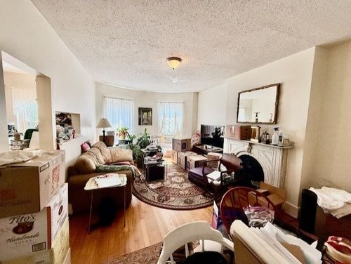 apt-3-11 Concord Sq, Boston, MA, 02118-4159 | Card Image