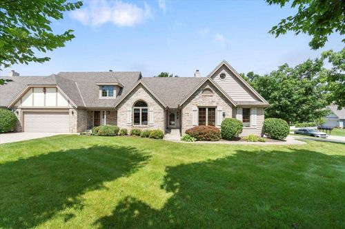 640 Mac Henry Cir, Brookfield, WI, 53045-3622 | Card Image