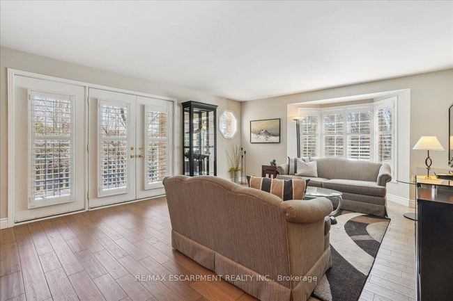 202C - 216 Plains Rd W, Condo with 2 bedrooms, 2 bathrooms and null parking in Burlington ON | Image 7