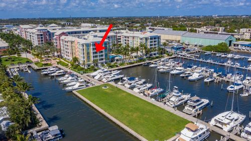 424-806 E Windward Way, Lantana, FL, 33462 | Card Image