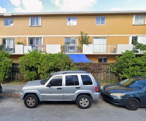 205-2145 Nw 19th Ter, Miami, FL, 33125-1361 | Card Image
