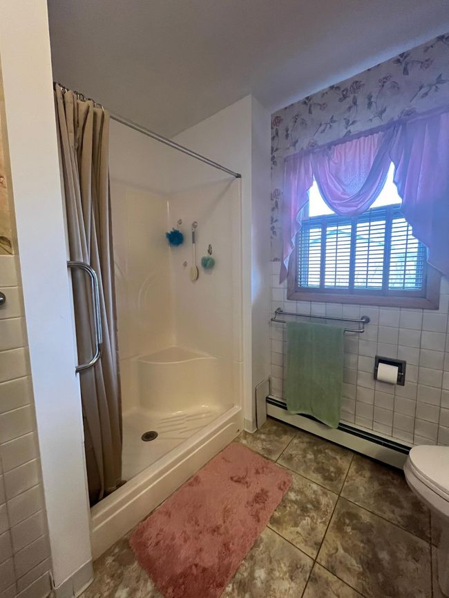 Walk-in shower | Image 17