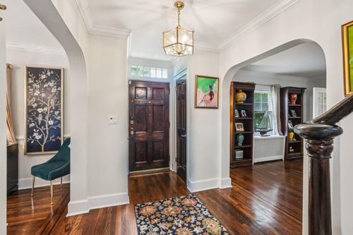 3 Bryant Ave, White Plains, NY, 10605-1101 | Card Image