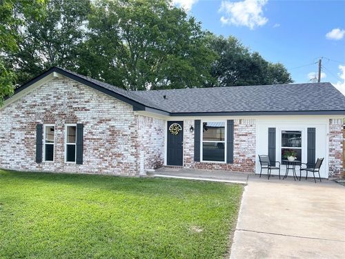 806 Fitzgerald St, East Bernard, TX, 77435-9466 | Card Image