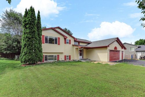 9455 Jarrod Ave S, Cottage Grove, MN, 55016-5004 | Card Image