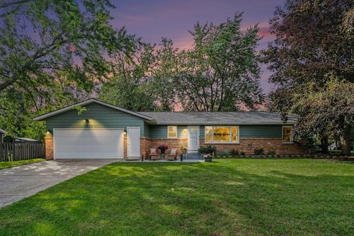 2430 Oak Hollow Dr, Jenison, MI, 49428-8729 | Card Image