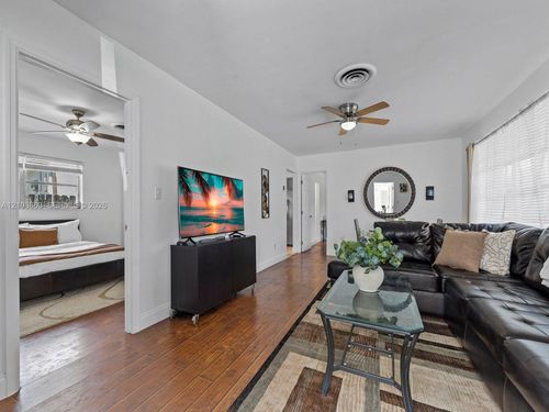 1418-1418 N 16th Ave, Hollywood, FL, 33020-3226 | Card Image