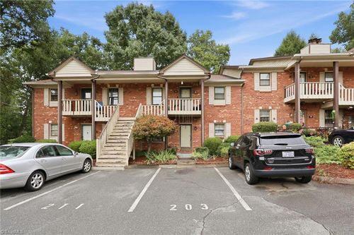 203 Olde Vineyard Ct, Winston-Salem, NC, 27104-4932 | Card Image
