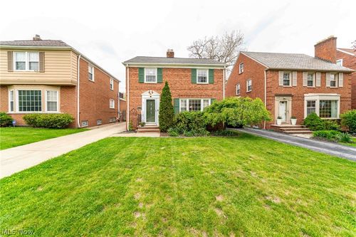 3678 Lynnfield Rd, Shaker Heights, OH, 44122-5112 | Card Image