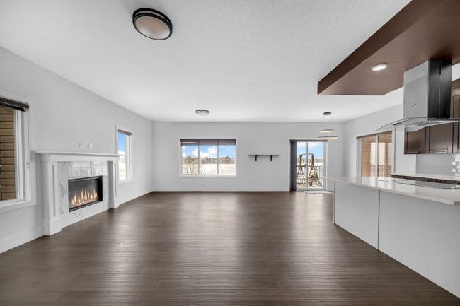 300 Corner Meadows Manor Ne, Home with 6 bedrooms, 5 bathrooms and 4 parking in Calgary AB | Image 14