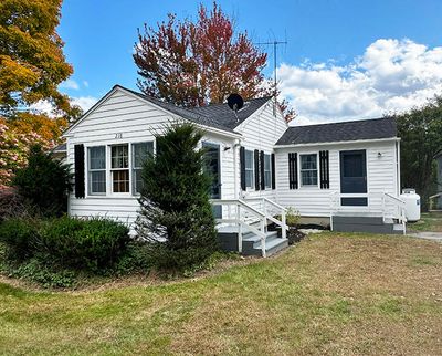 218 Capen Road, House other with 2 bedrooms, 1 bathrooms and null parking in Gardiner ME | Image 2