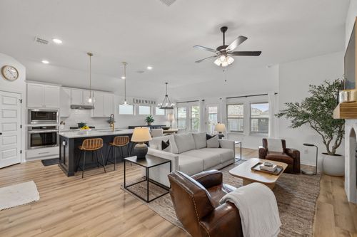 330 Bay Breeze Dr, Kyle, TX, 78640-3151 | Card Image