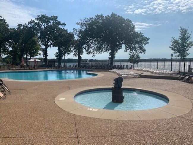 1318 - 2400 E Geneva St, Condo with 1 bedrooms, 1 bathrooms and null parking in DELAVAN WI | Image 24