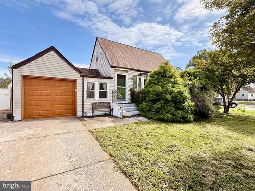 17 Bergen Ave, BELLMAWR, NJ, 08031-1623 | Card Image