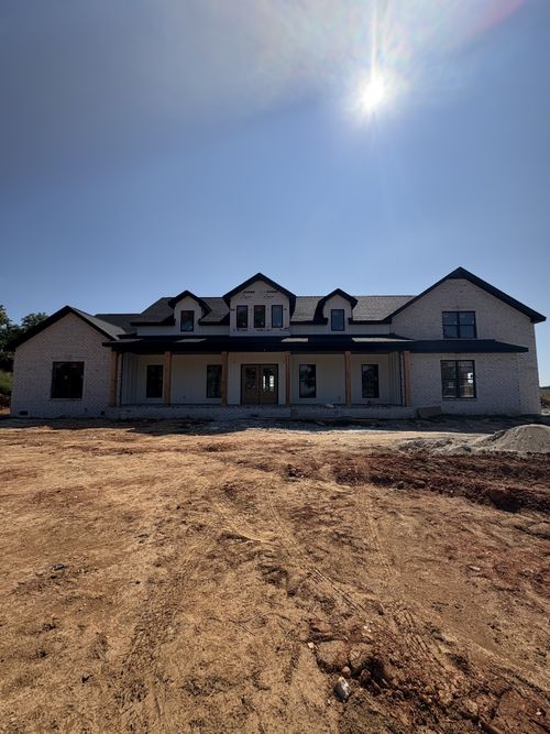 2395 Gunn Rd, Adams, TN, 37010 | Card Image