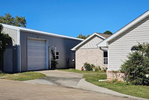 11016 N 160th East Ave, Owasso, OK, 74055-5232 | Card Image