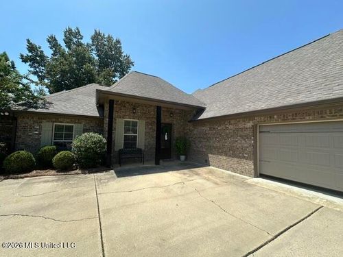 151 Buckhead Dr, Madison, MS, 39110-6615 | Card Image