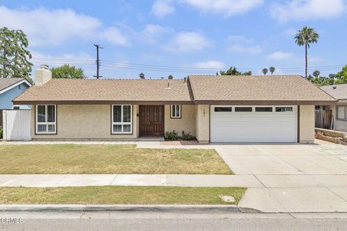 741 Kentwood Dr, Oxnard, CA, 93030-3452 | Card Image