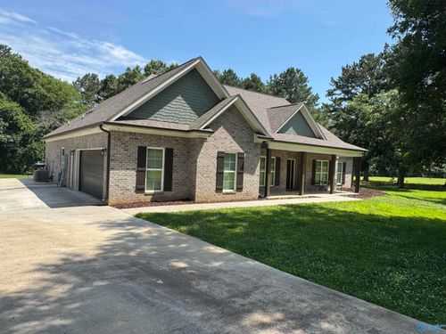228 Kathy Lynn Dr, Hollywood, AL, 35752-6104 | Card Image