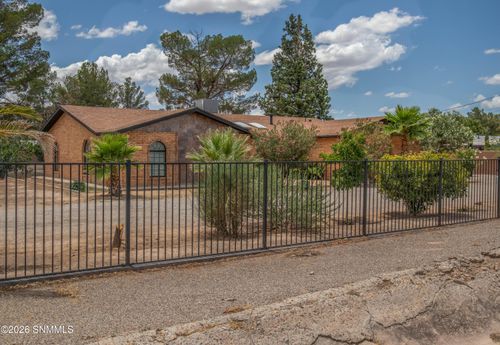 5129 N Valley Drive, Las Cruces, NM, 88007 | Card Image